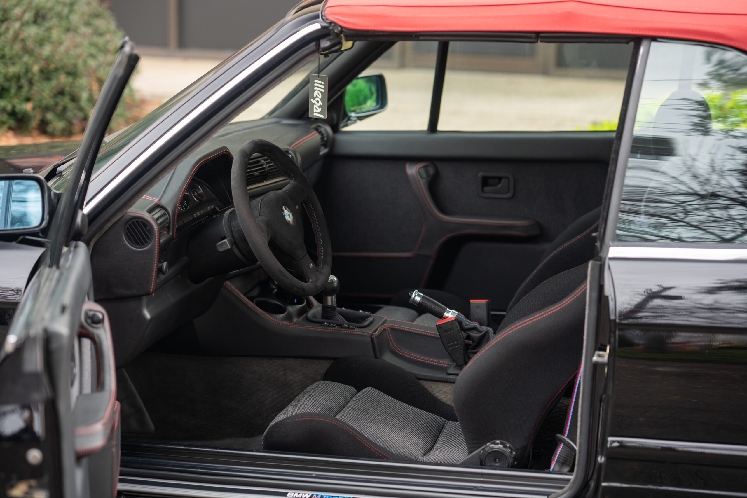 Rebuilt BMW E30 Mtech2 Convertible by CAtuned