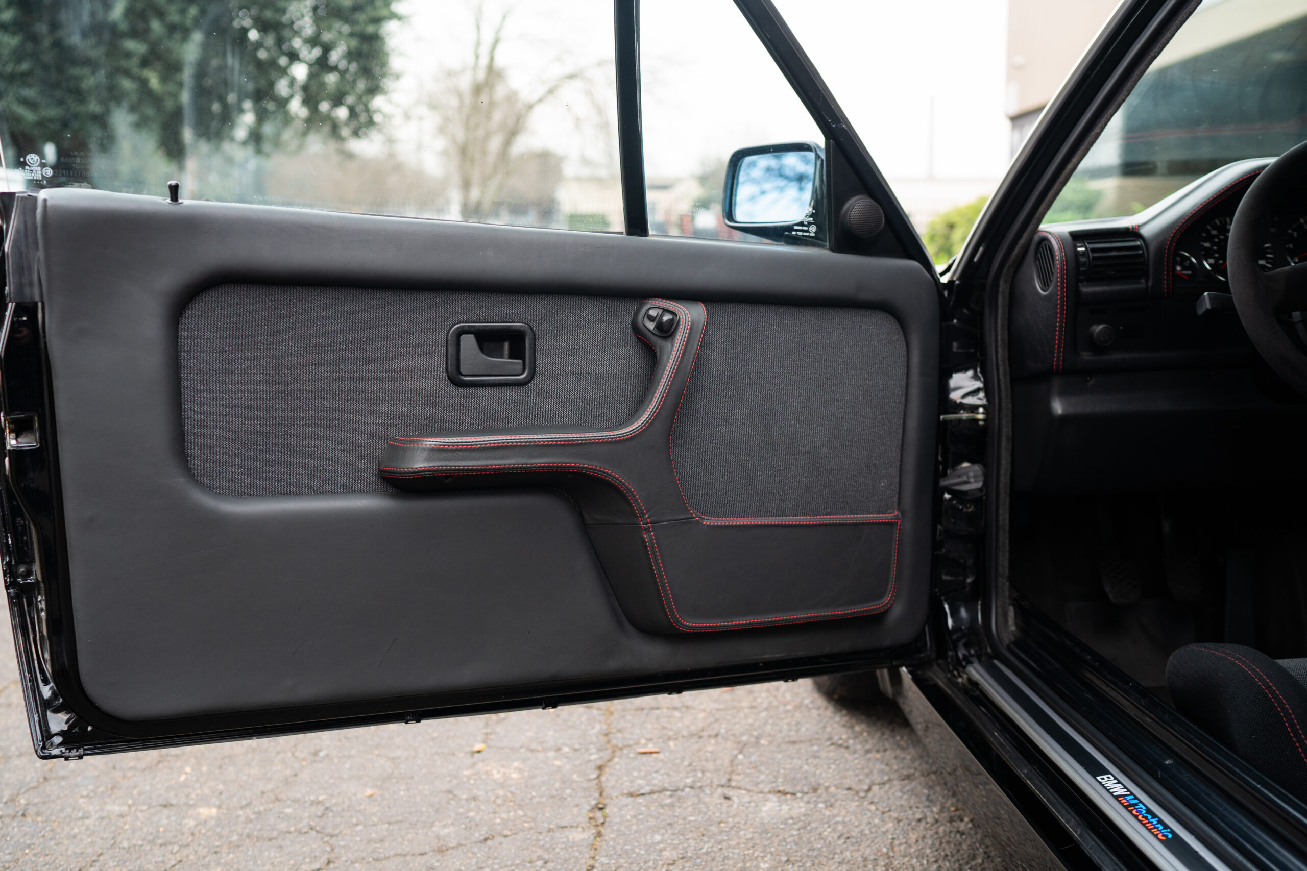 Rebuilt BMW E30 Mtech2 Convertible by CAtuned