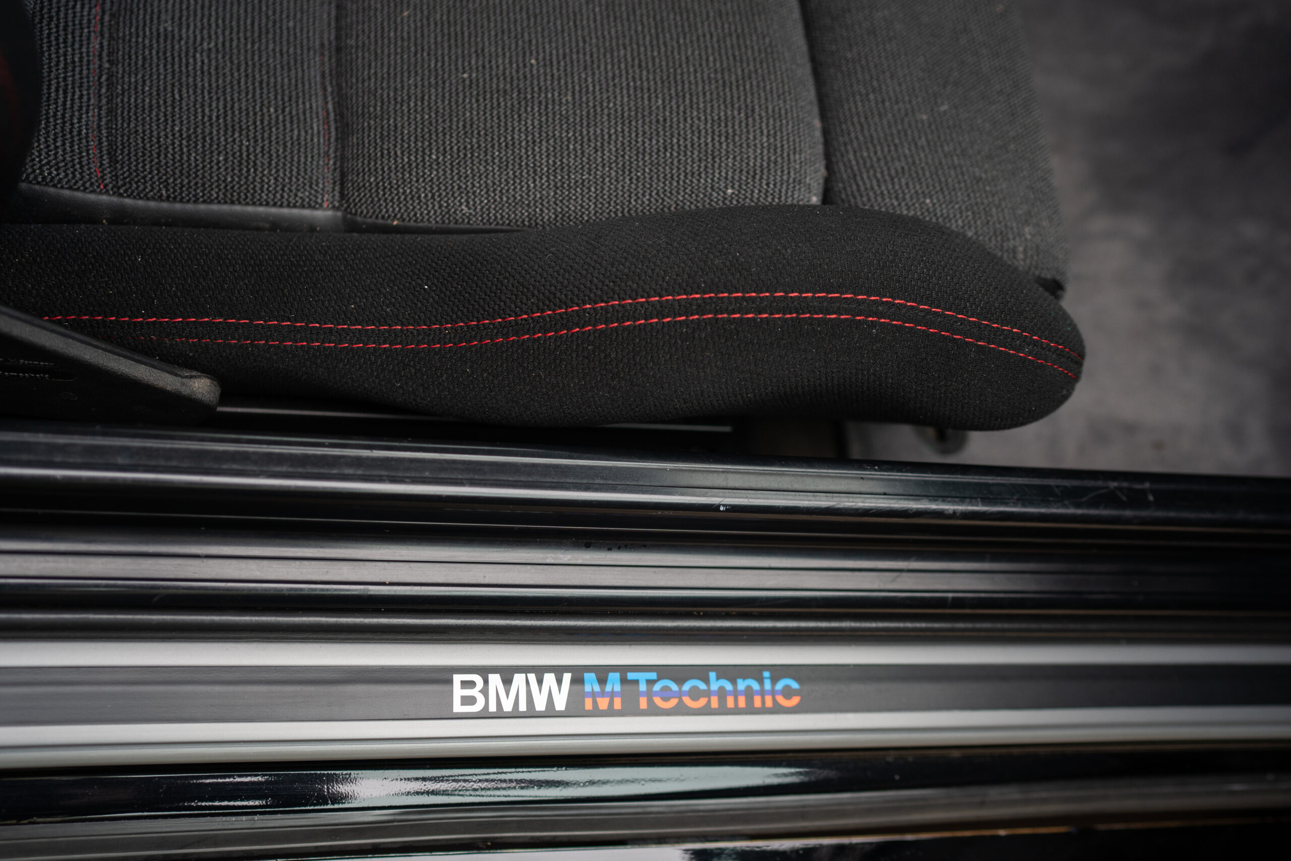 Rebuilt BMW E30 Mtech2 Convertible by CAtuned