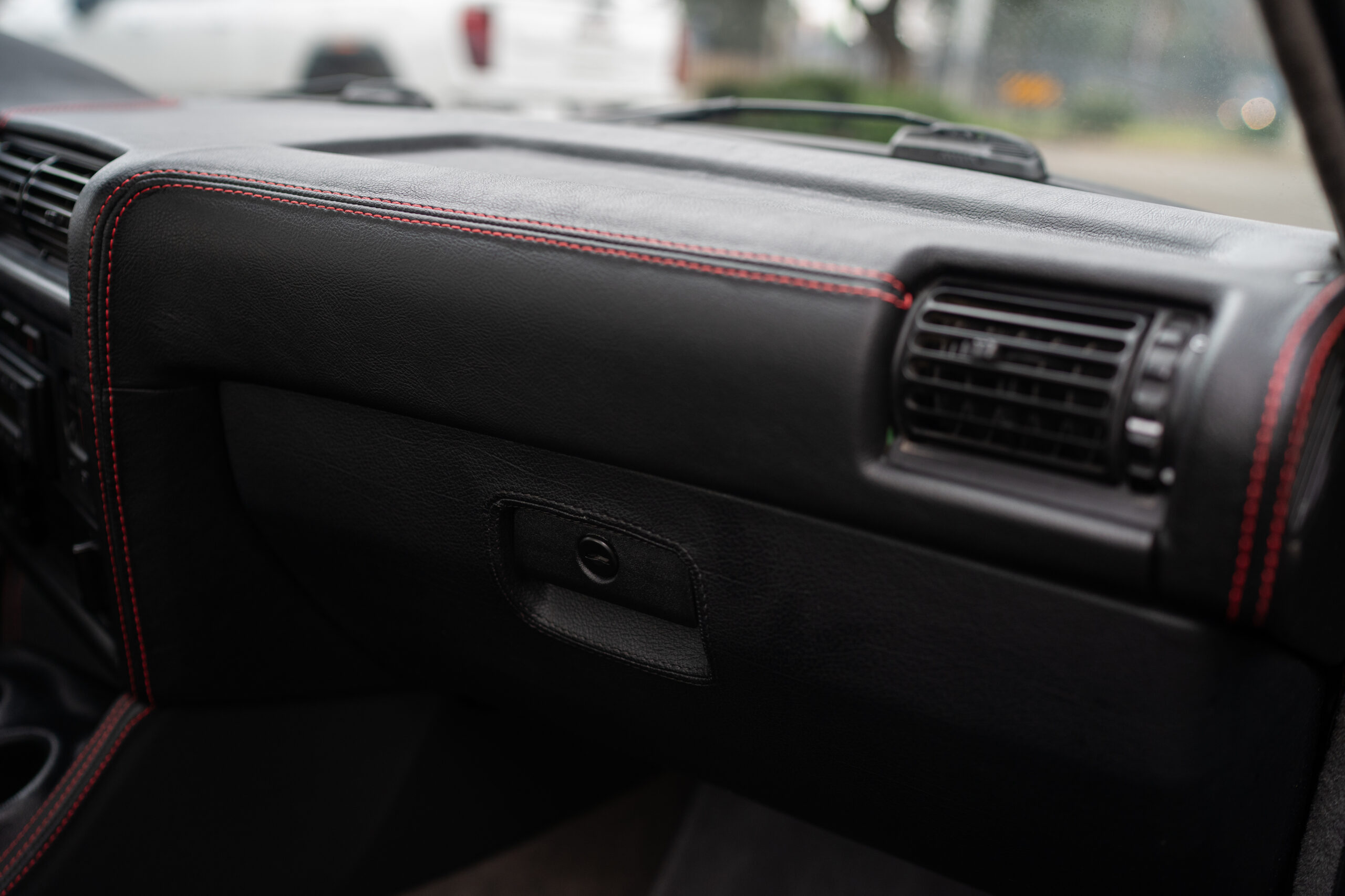 Rebuilt BMW E30 Mtech2 Convertible by CAtuned