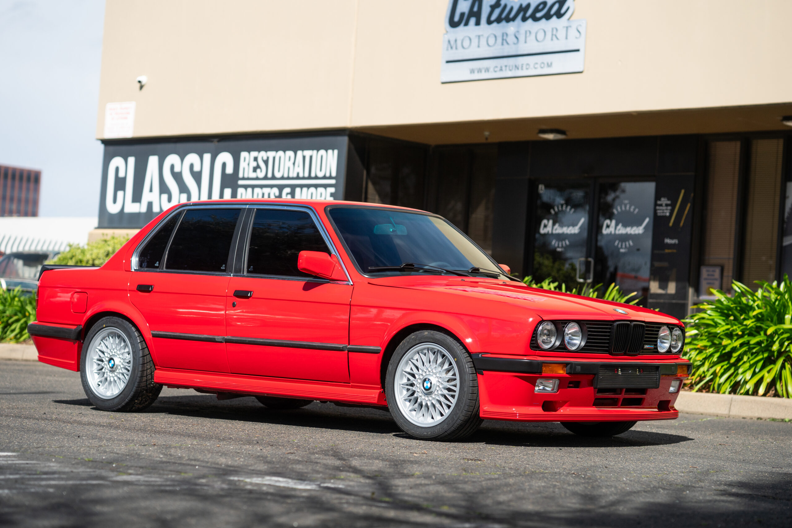 Mtech1 E30 Sedan by CAtuned