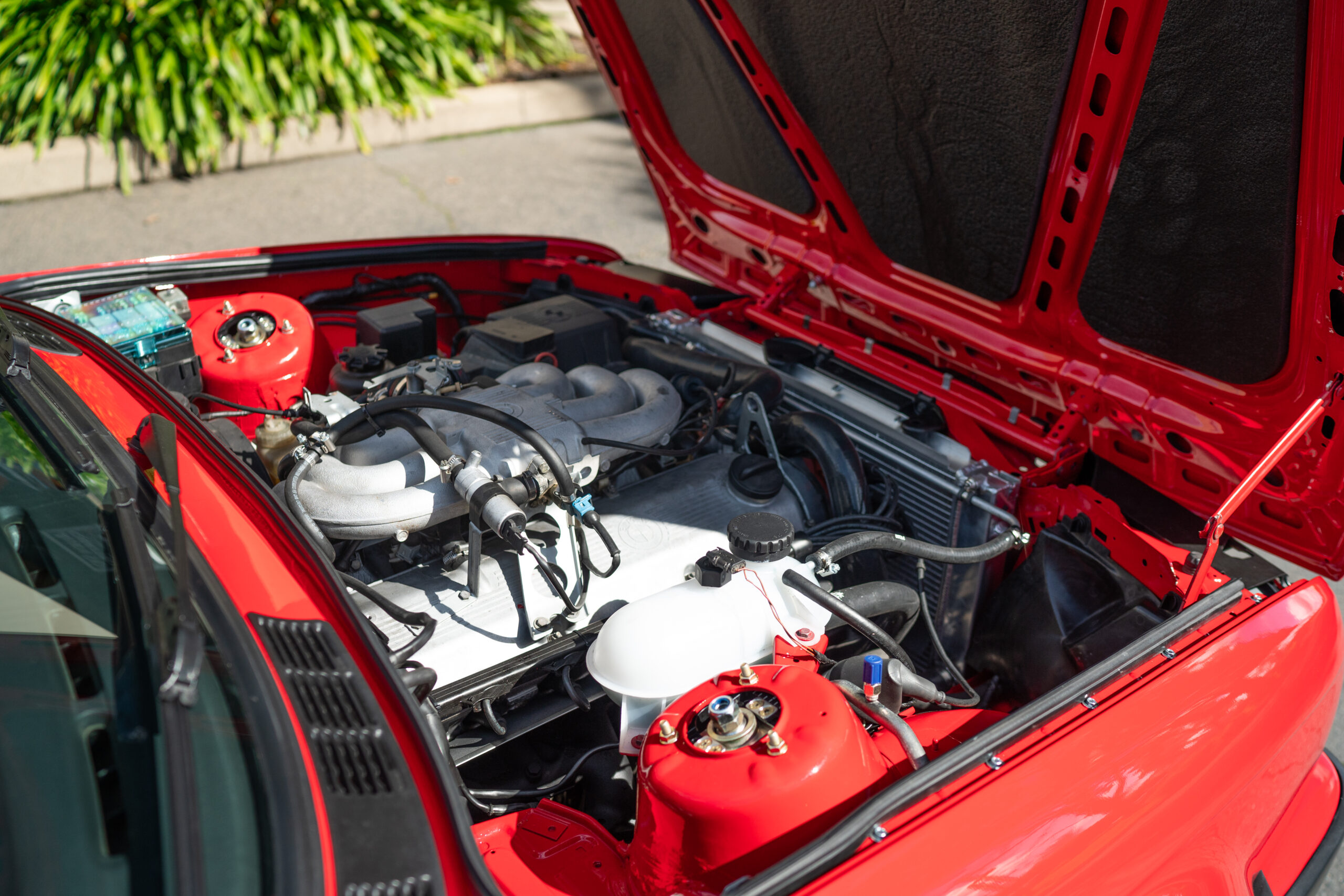 Mtech1 E30 Sedan by CAtuned