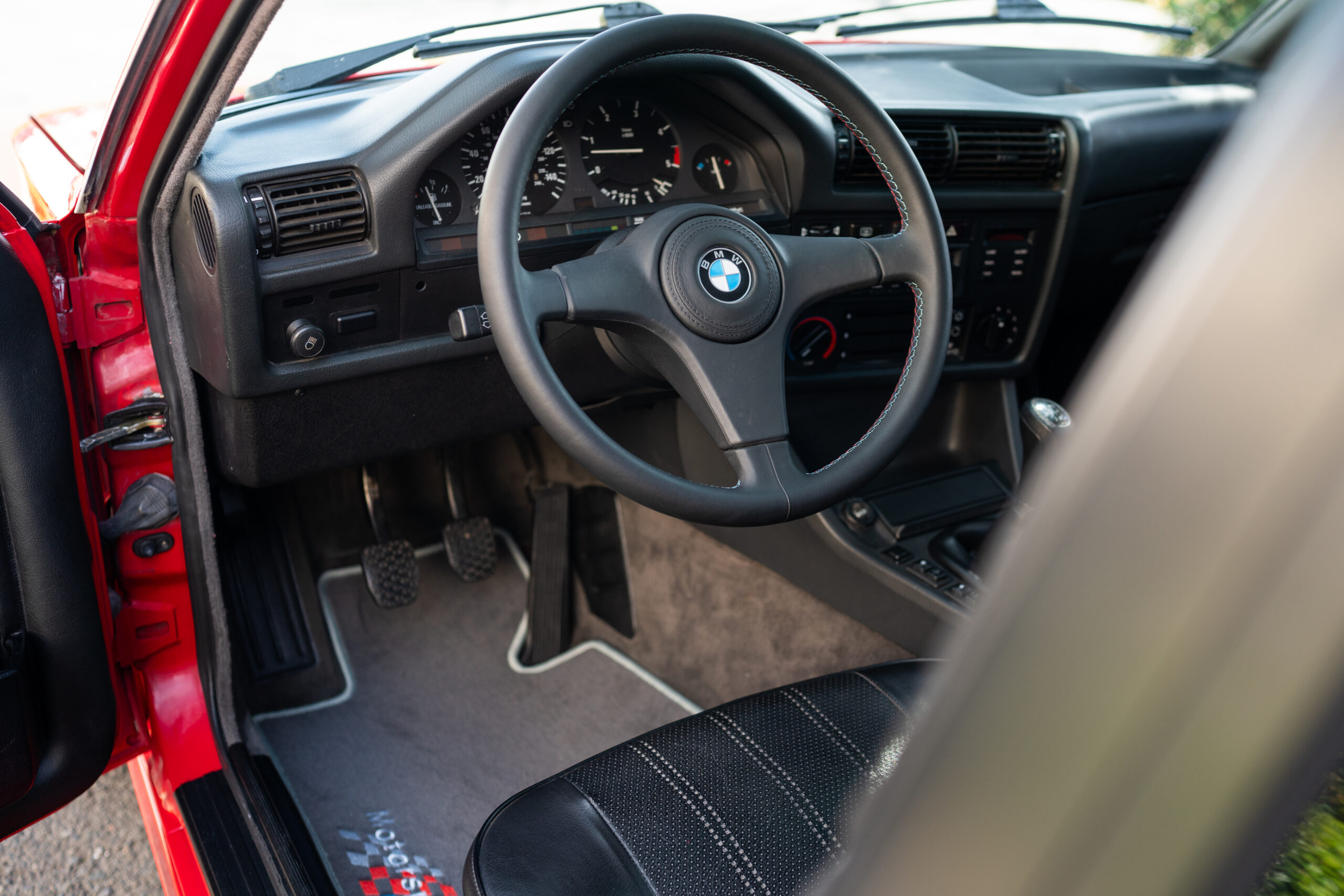 Mtech1 E30 Sedan by CAtuned