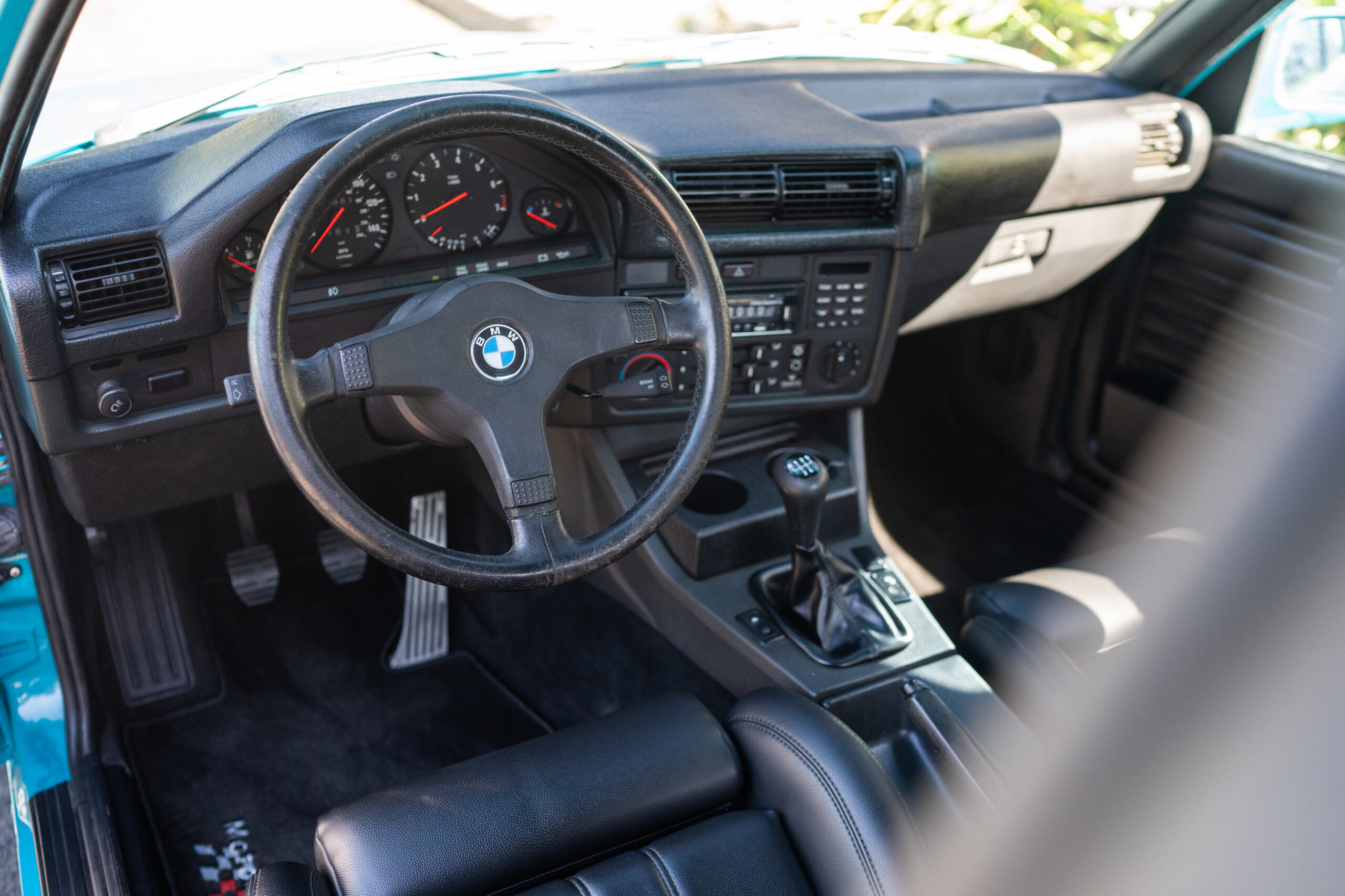 Miami Blue BMW E30 325is by CAtuned