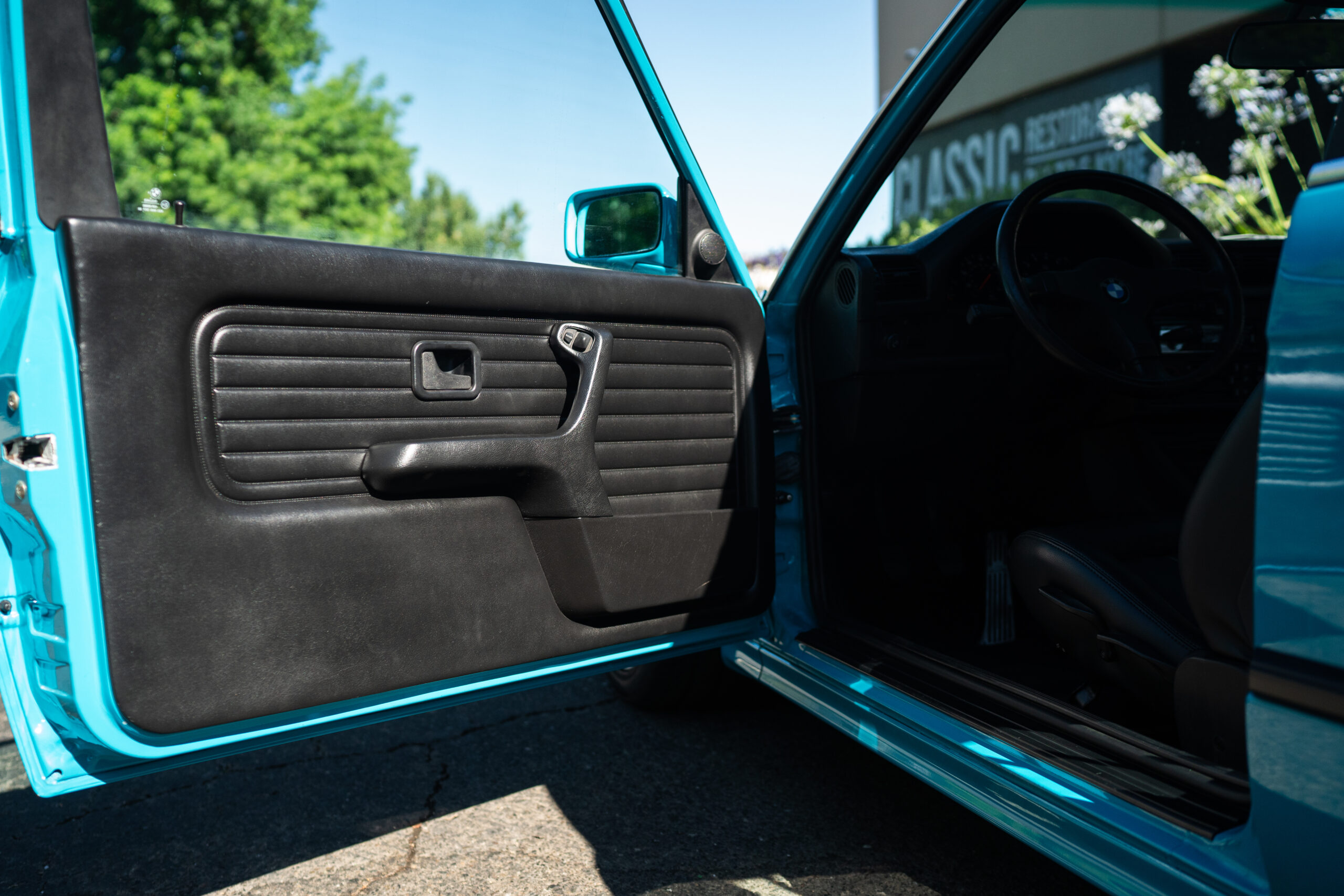Miami Blue BMW E30 325is by CAtuned