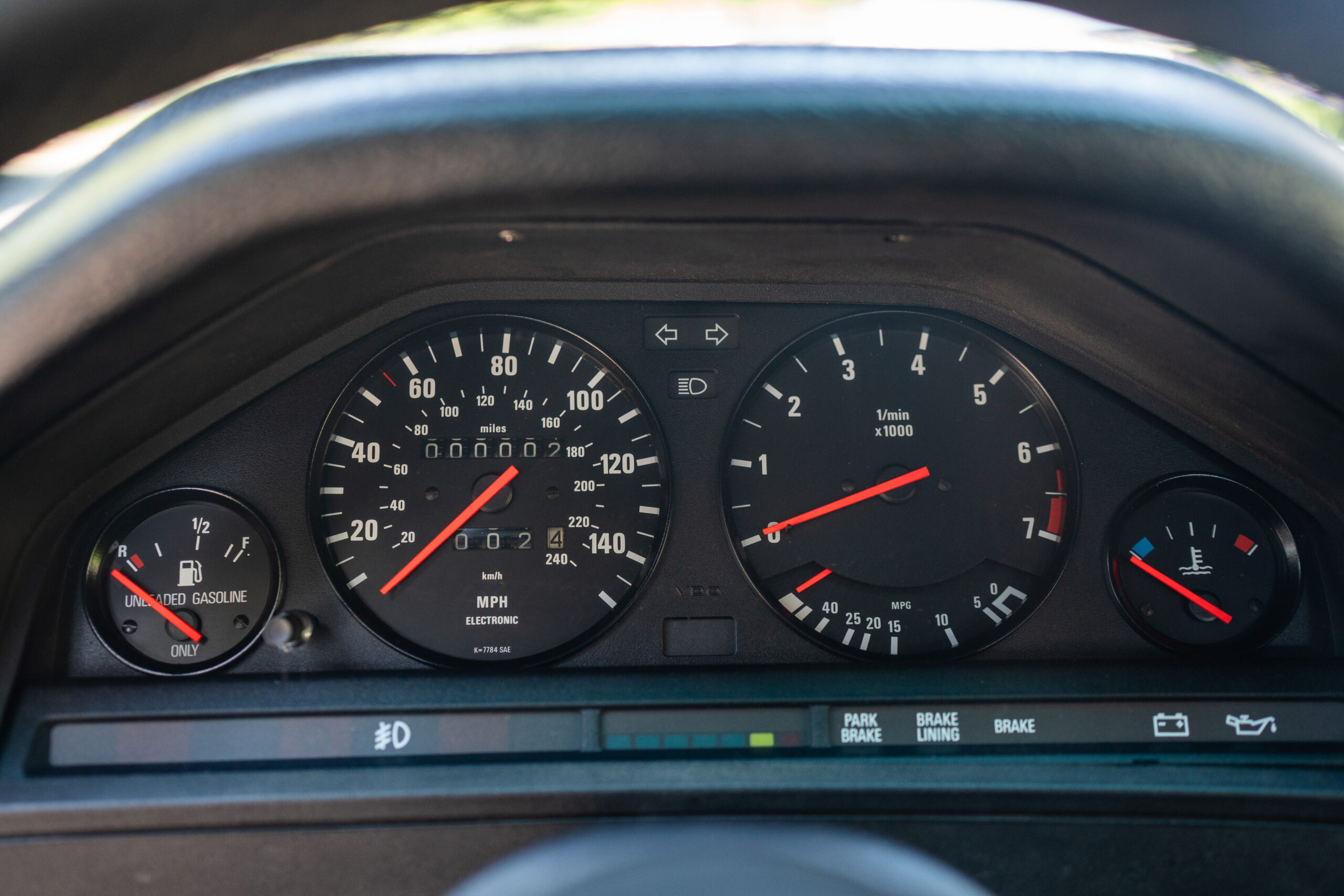 Miami Blue BMW E30 325is by CAtuned